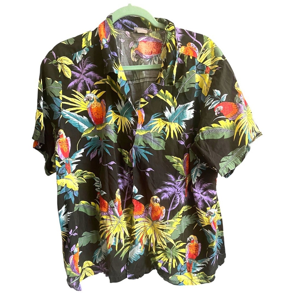 Puanani Black Hawaiian Men's Short Sleeve Button Down‎ Shirt w. Tropical Parrots
